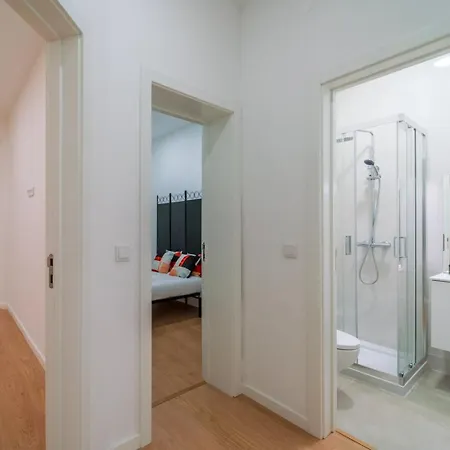 דירה Bright 3br W/ 2 Baths - Near Graca & Tagus | By Airnest *