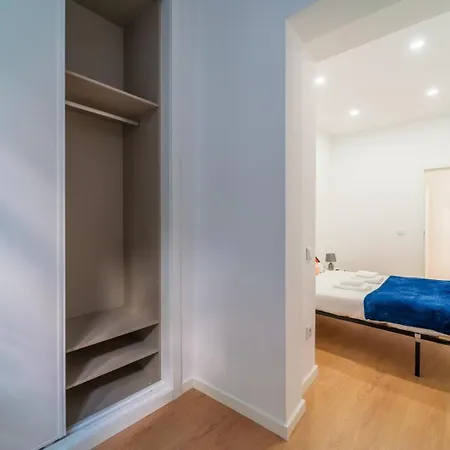 דירה Bright 3br W/ 2 Baths - Near Graca & Tagus | By Airnest ליסבון